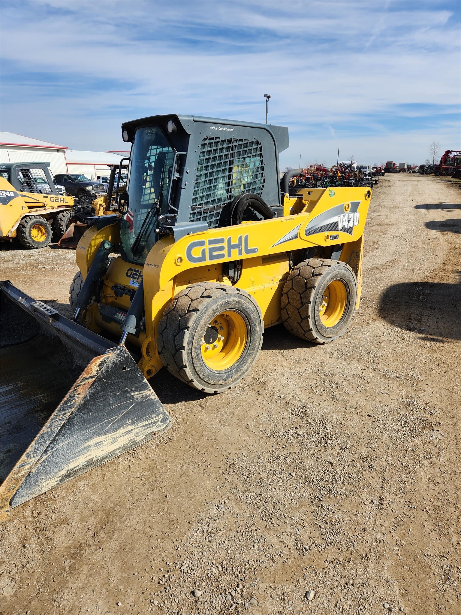 2019 Gehl V420