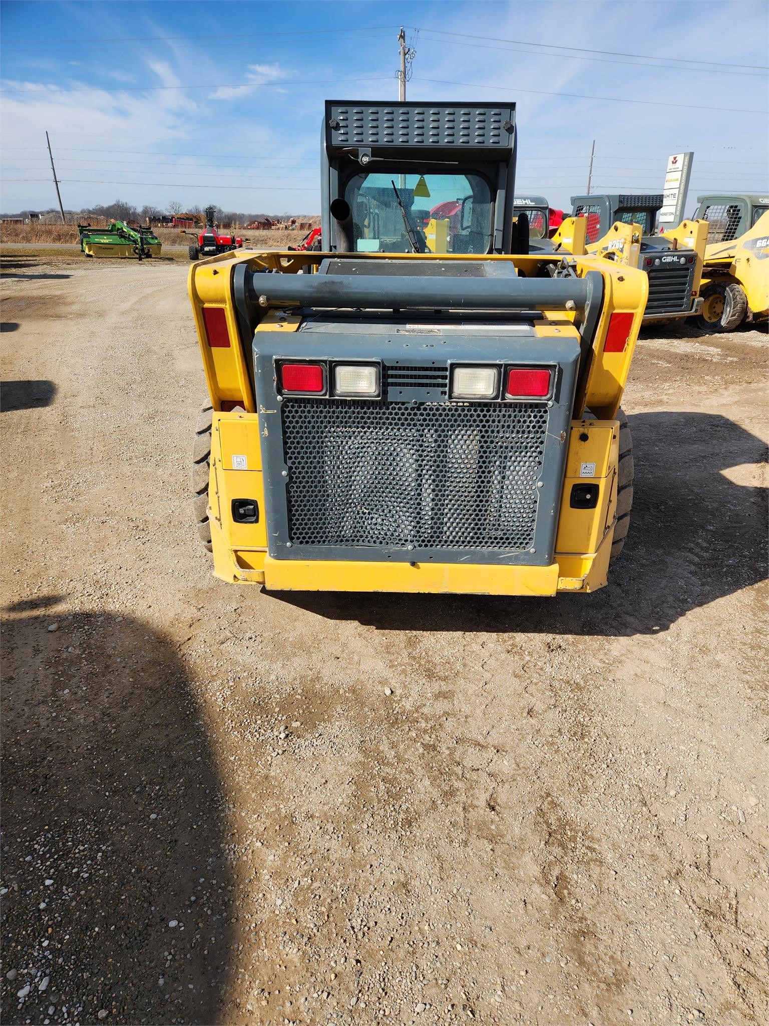 2019 Gehl V420