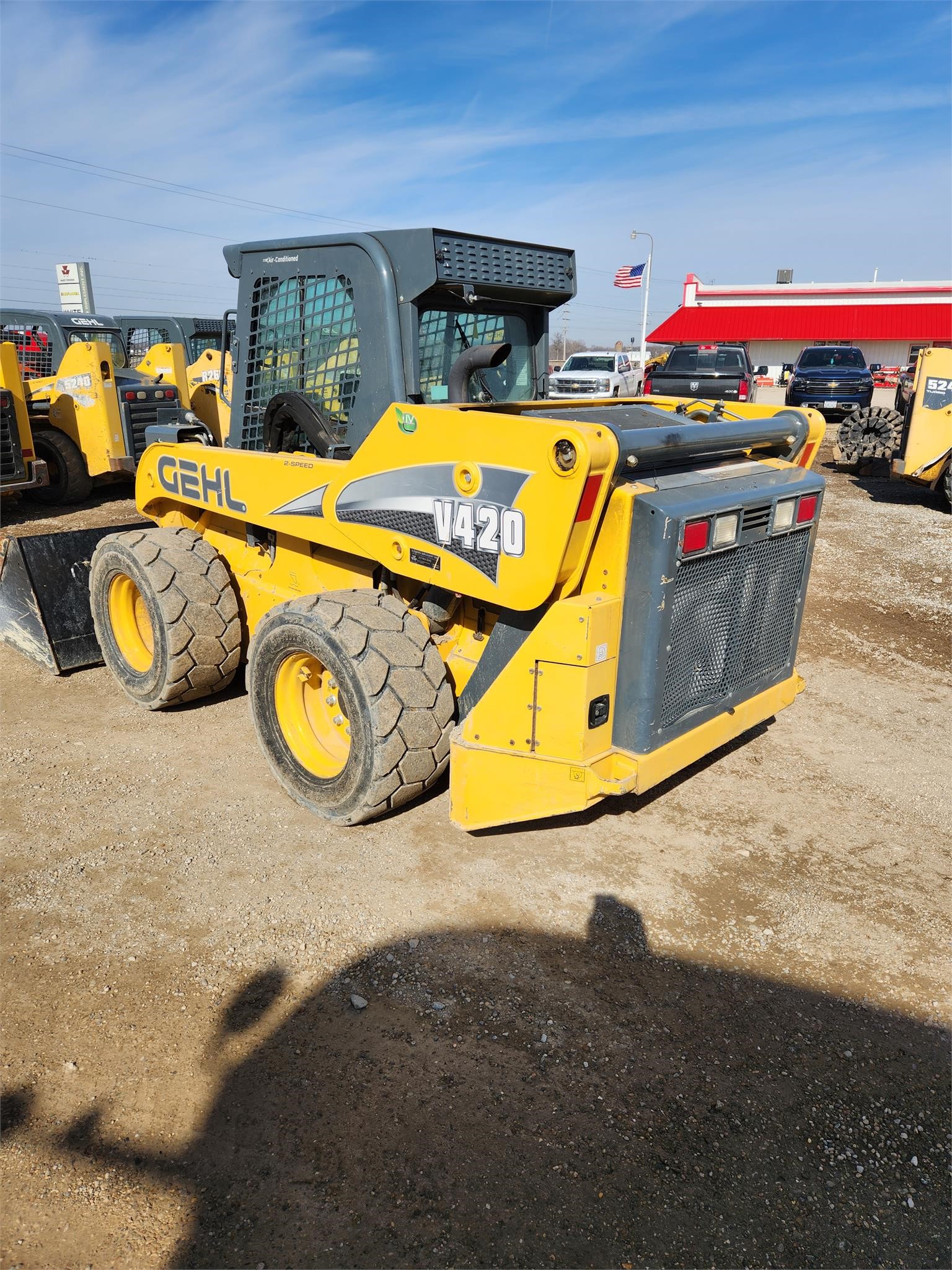 2019 Gehl V420