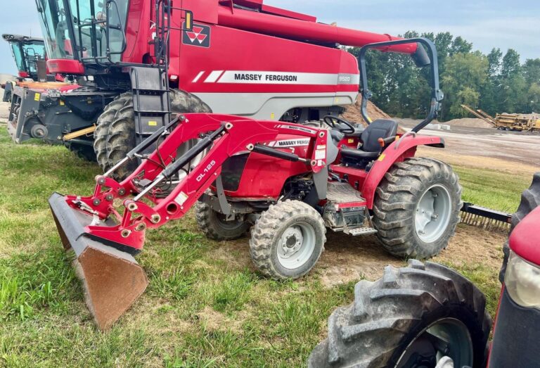 2016 Massey Ferguson 1736