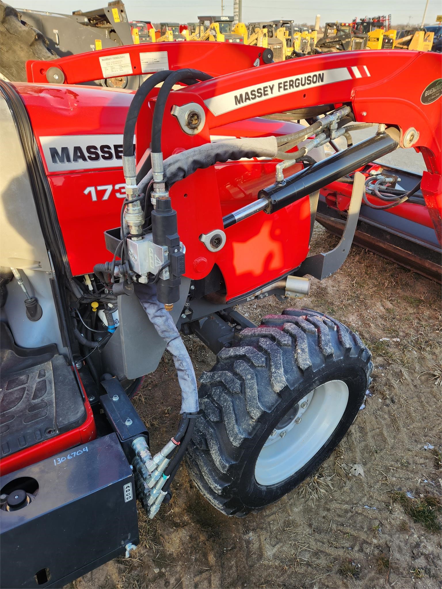 2016 Massey Ferguson 1736