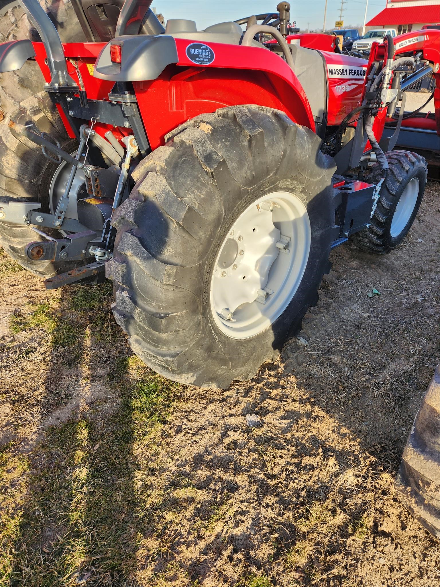 2016 Massey Ferguson 1736