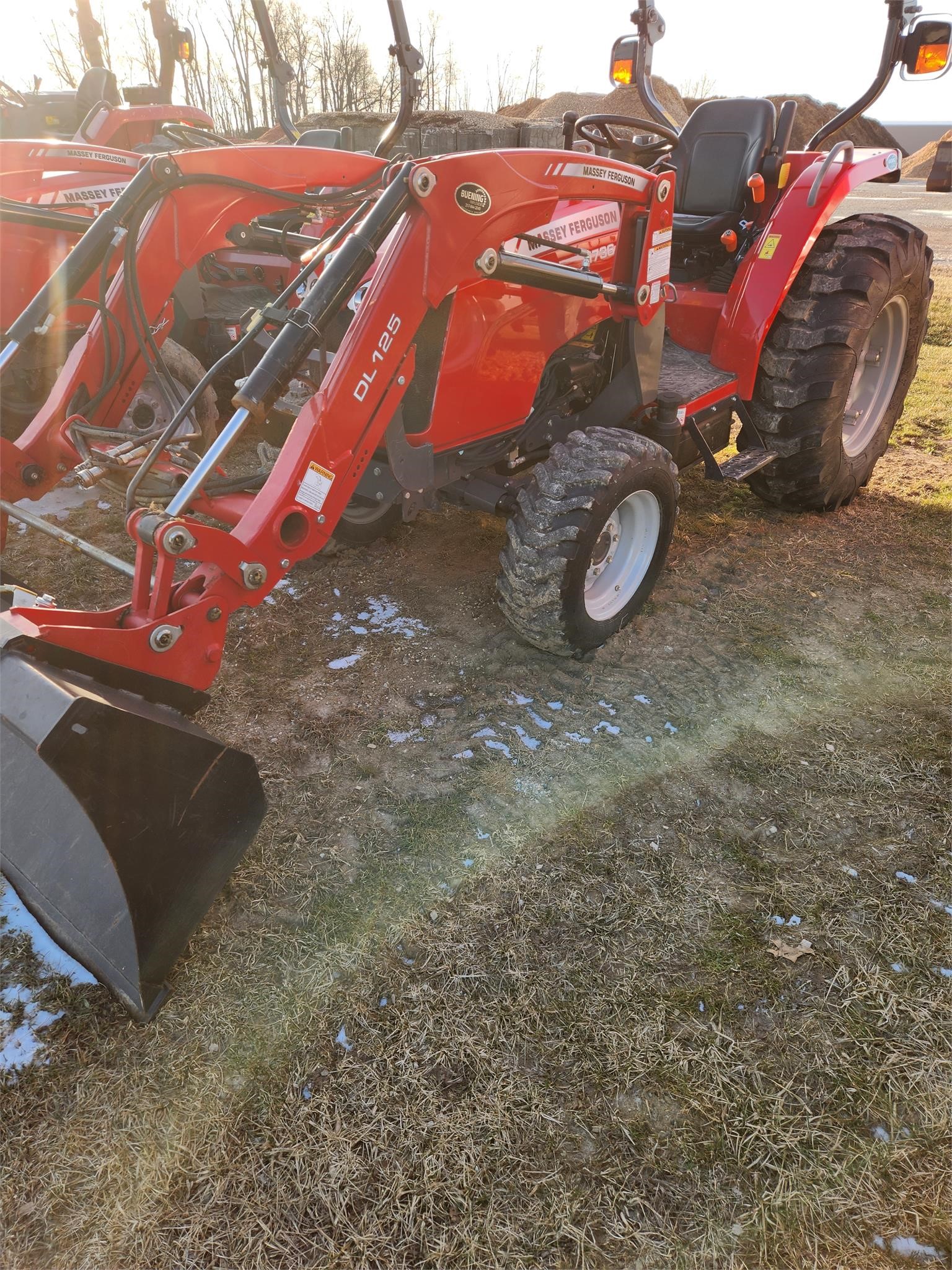 2016 Massey Ferguson 1736