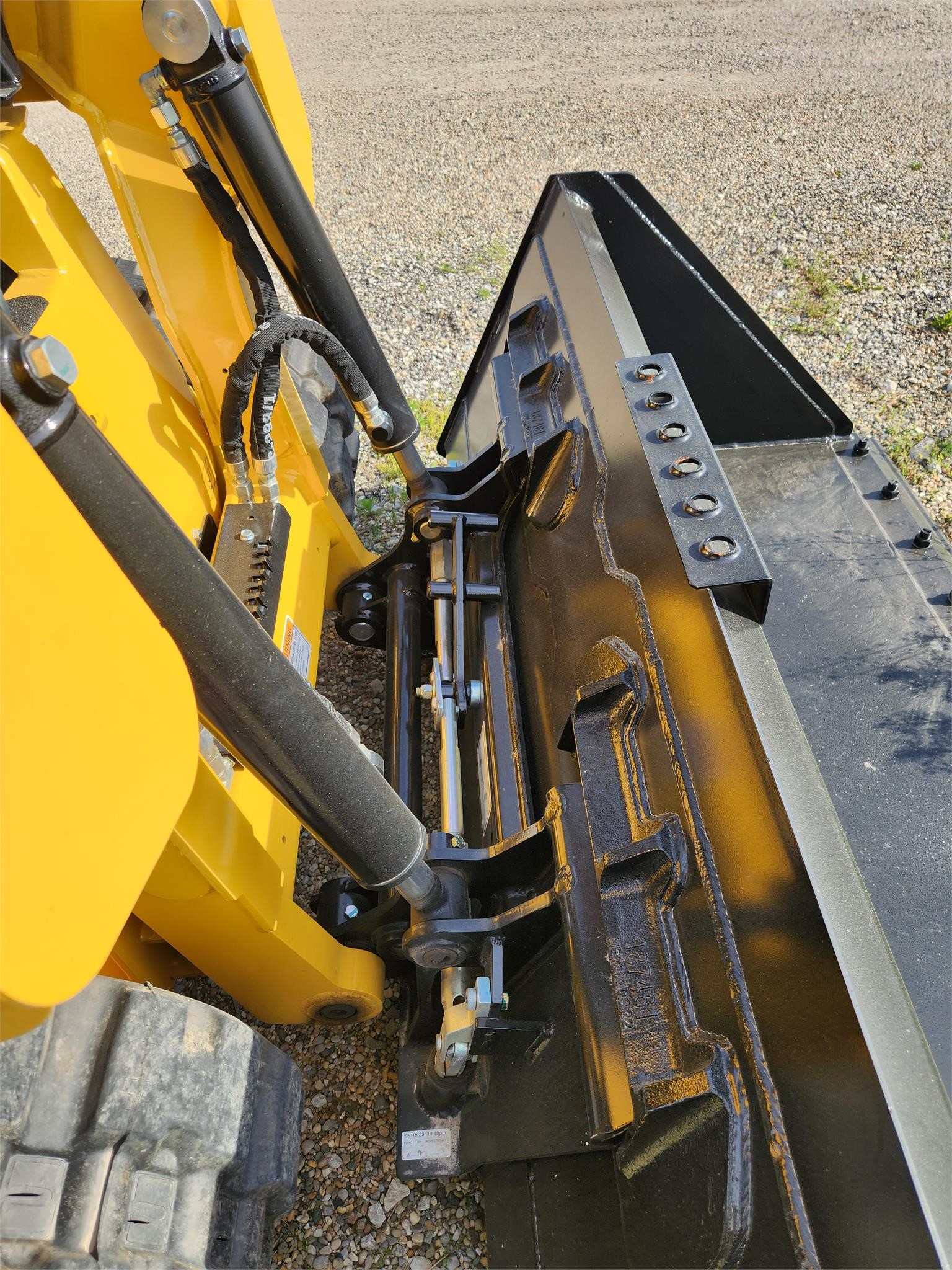 2024 Gehl RT135
