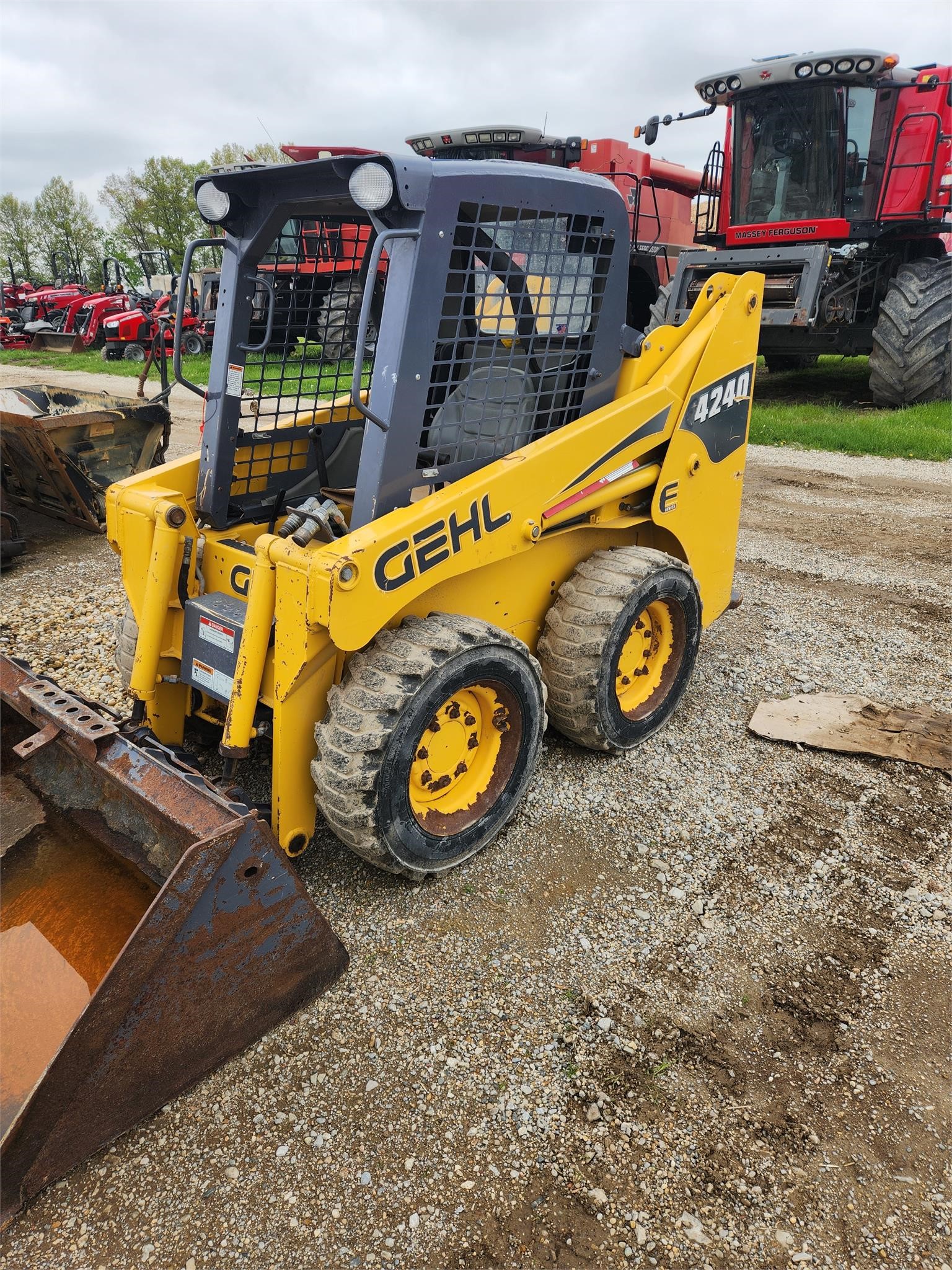 Gehl 4240E