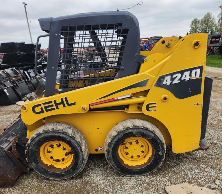 Gehl 4240E