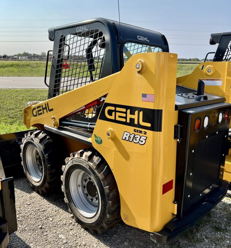 2024 Gehl R135