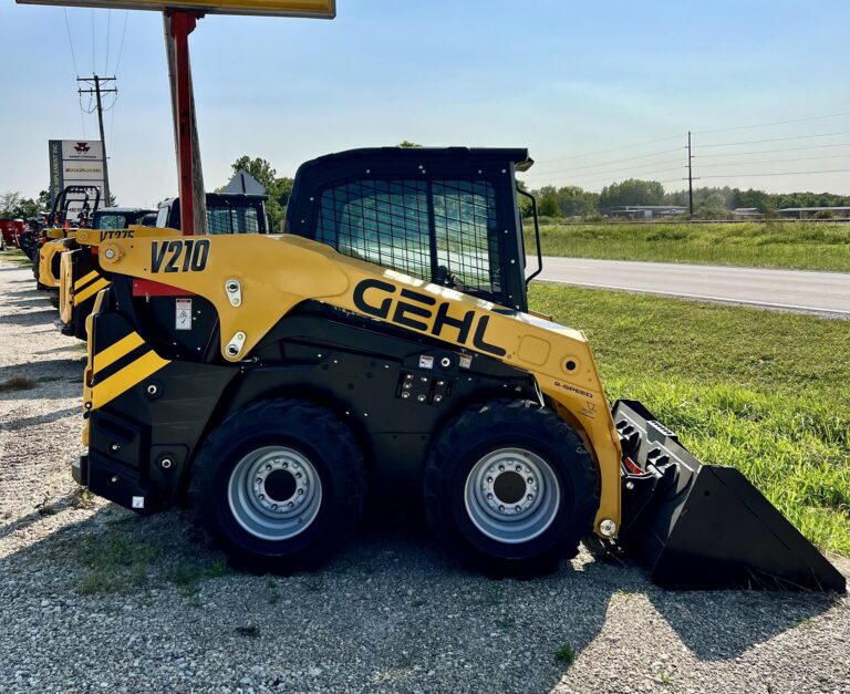 2024 Gehl V210