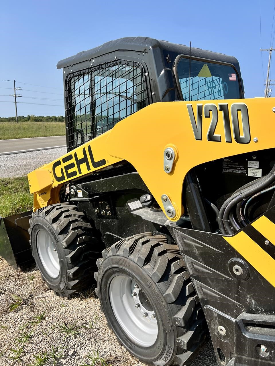 2024 Gehl V210