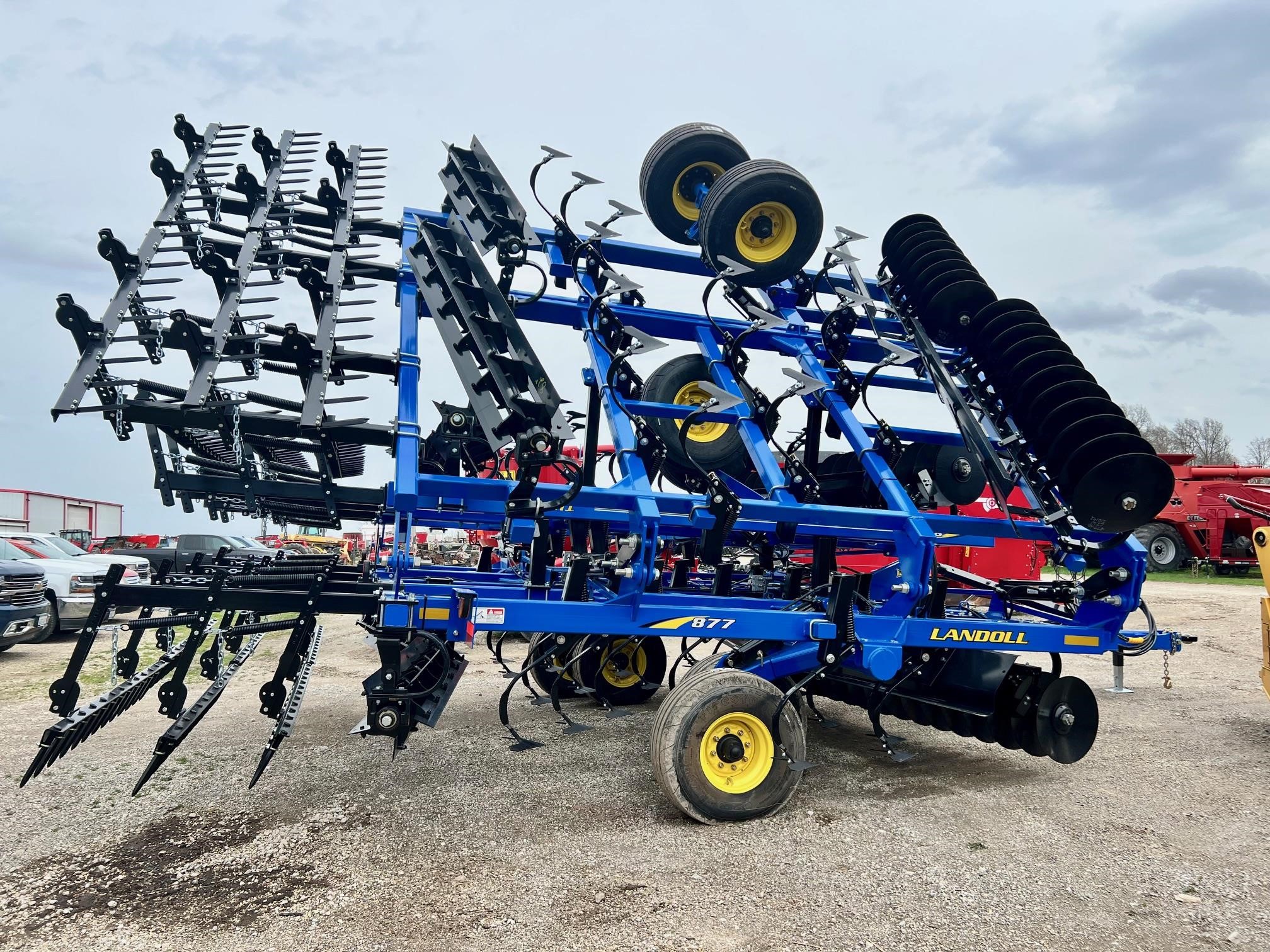 2025 Landoll 877-40