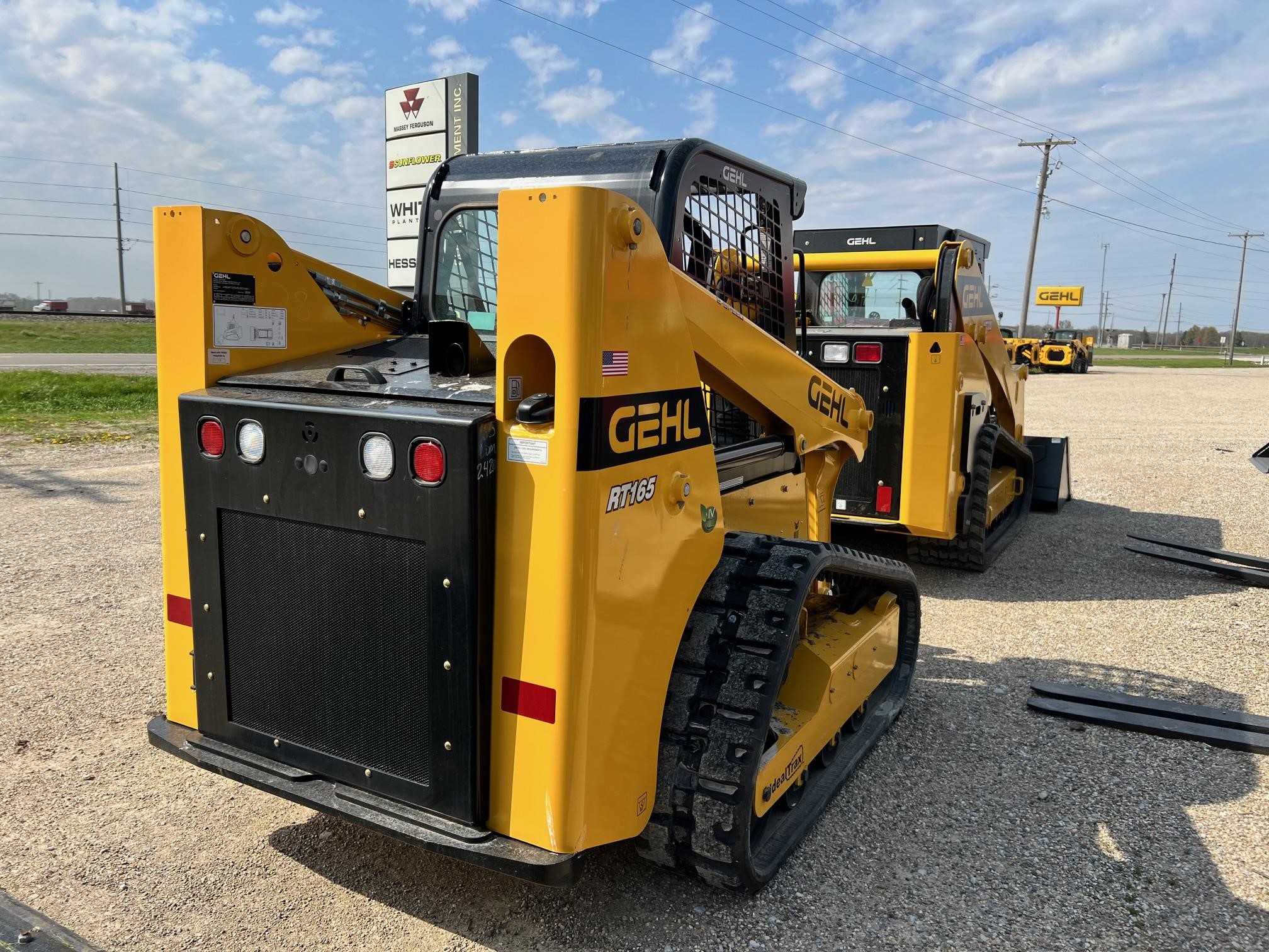 2024 Gehl RT165