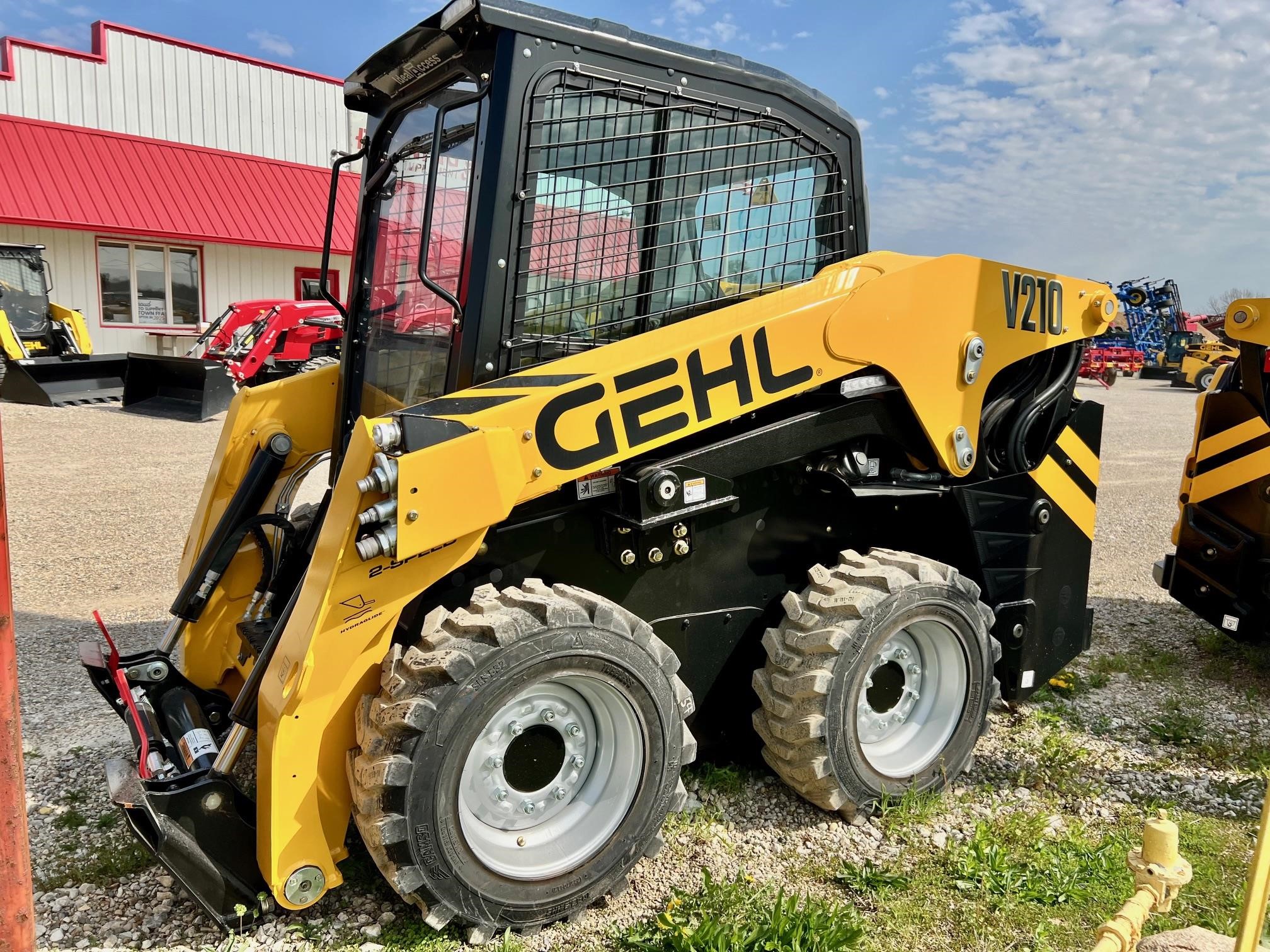 2025 Gehl V210
