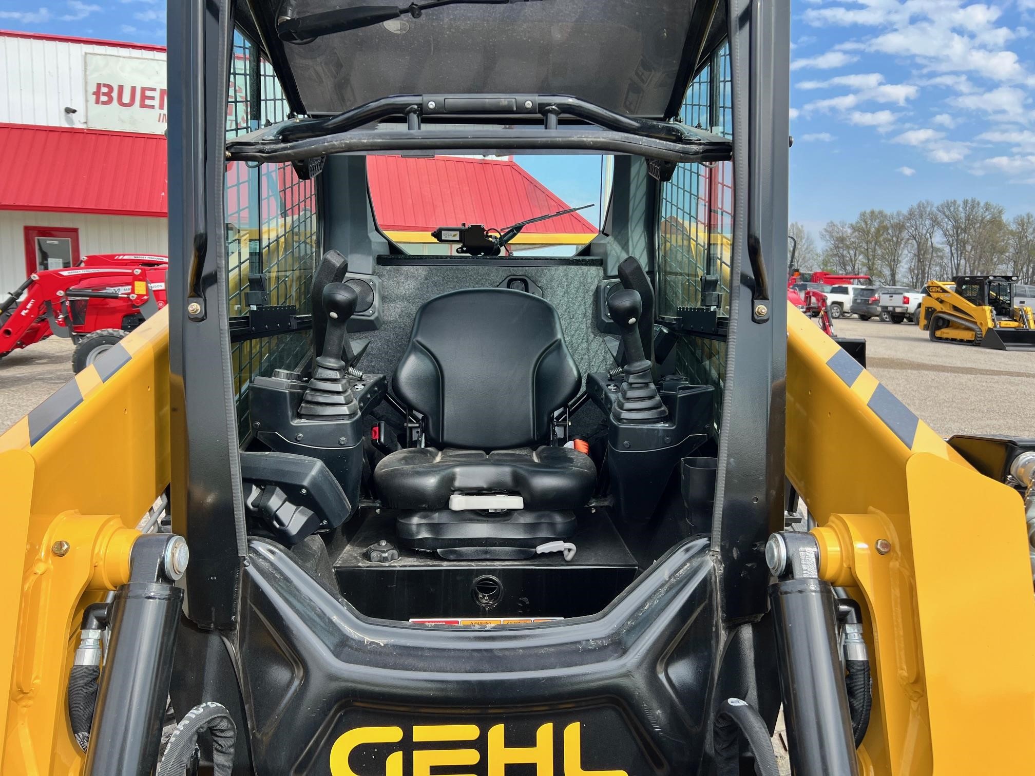 2025 Gehl VT230