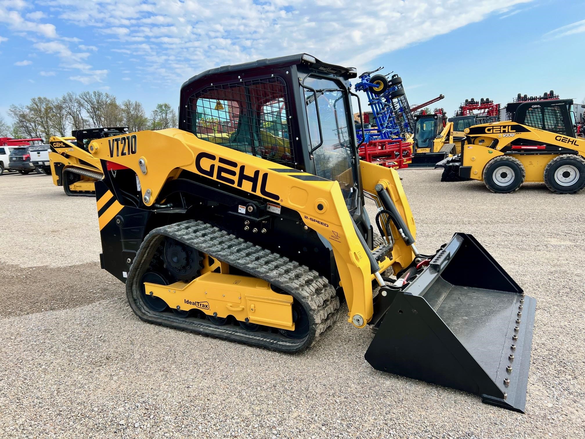 2025 Gehl VT210