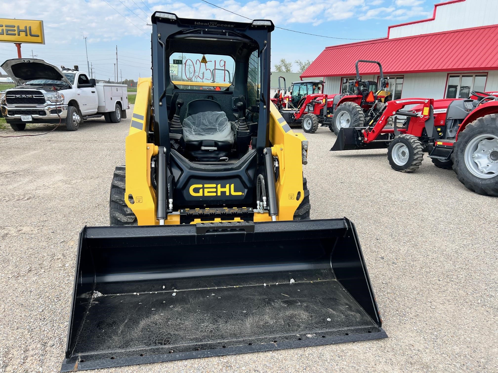 2024 Gehl V210