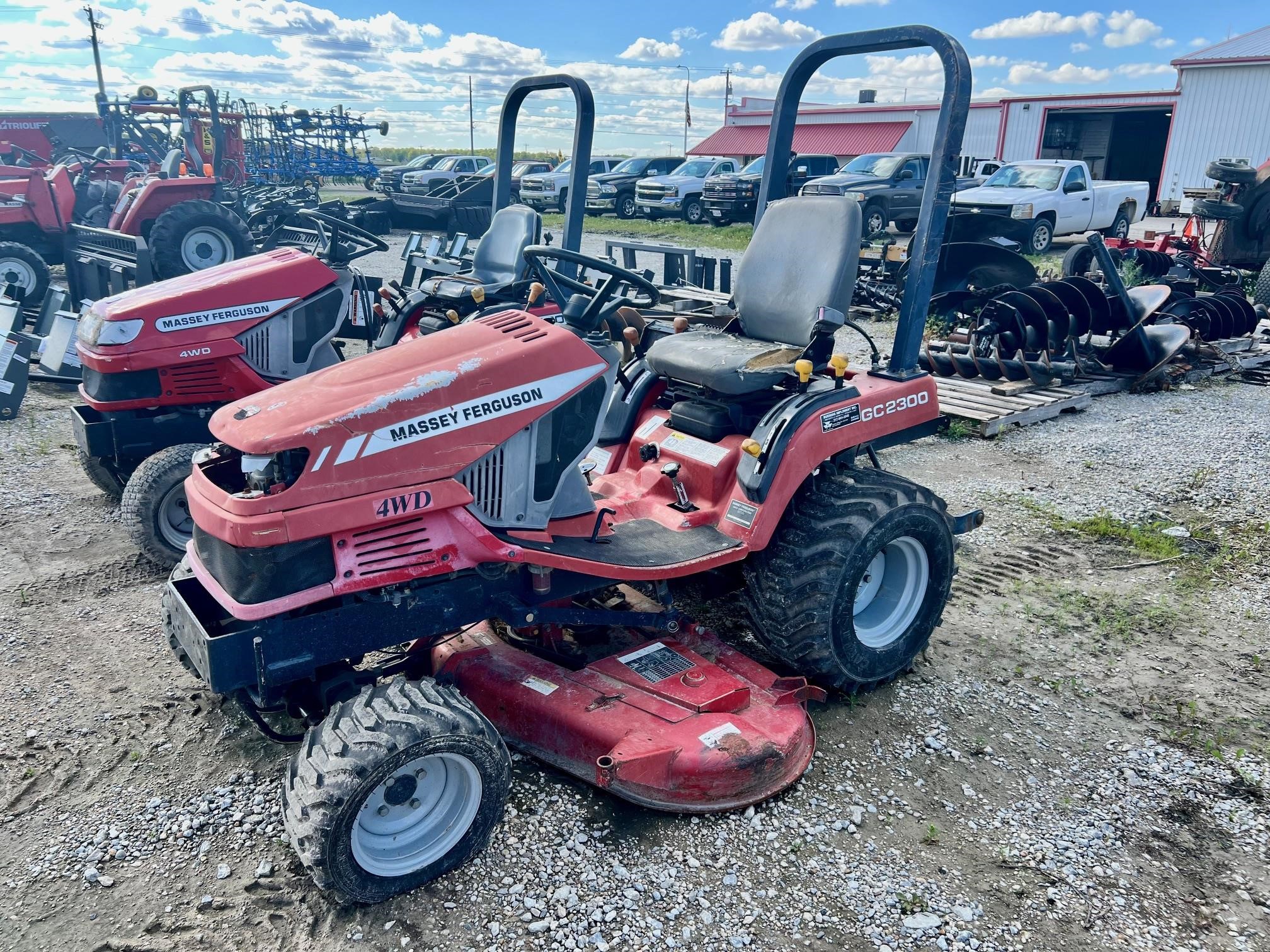 Massey Ferguson GC2300