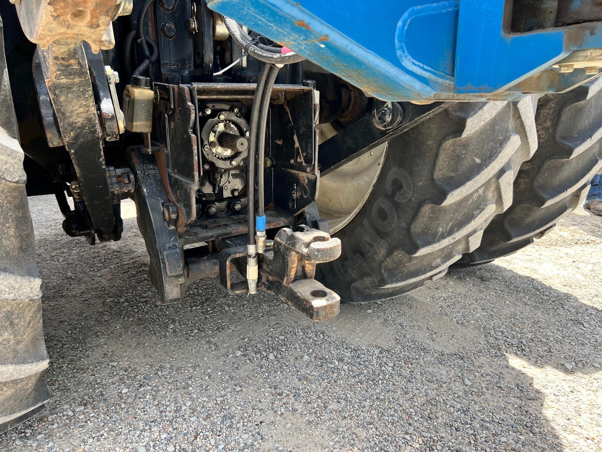 2012 New Holland T8.275