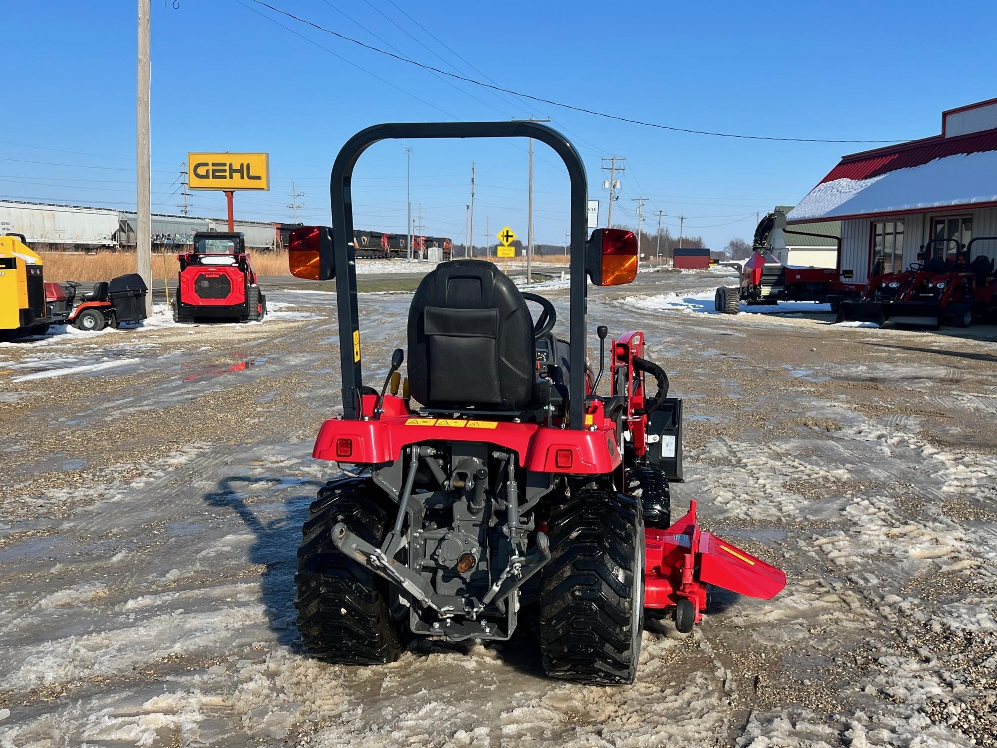 2022 Massey Ferguson GC1723E