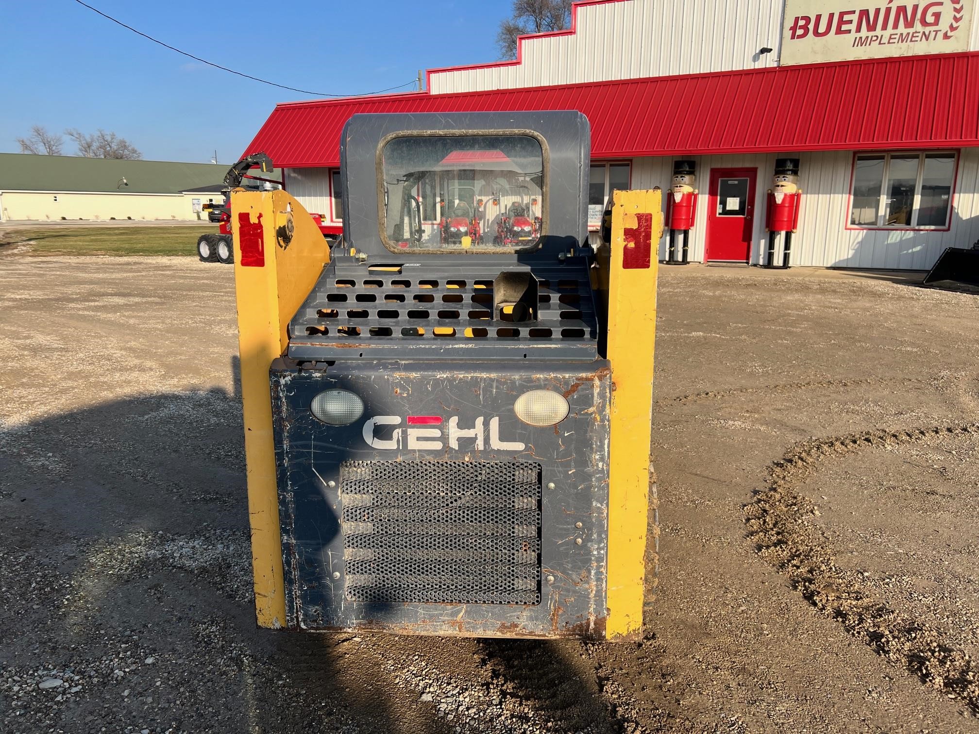 2002 Gehl 3635