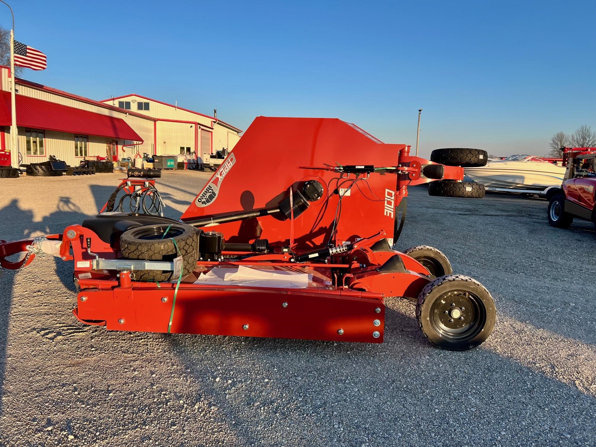 2025 Rhino 3100