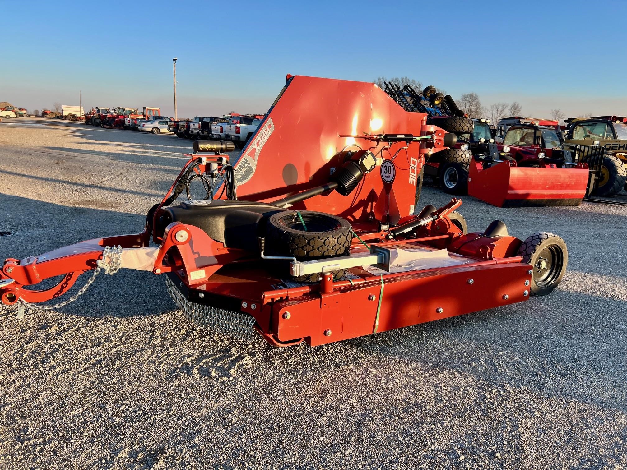2025 Rhino 3100