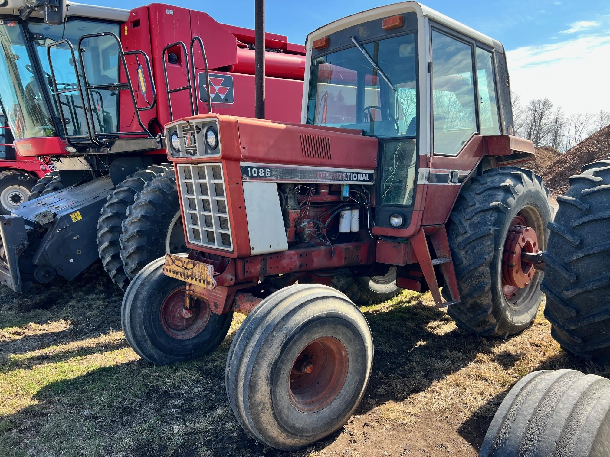 1977 International 1086