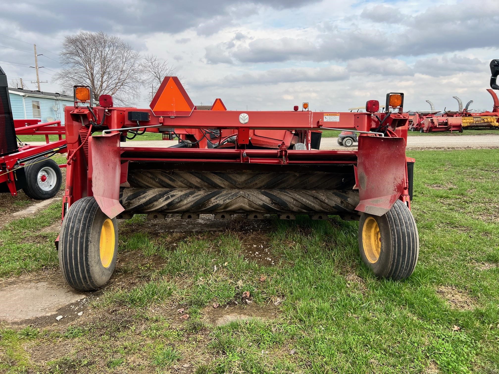 2010 New Holland H7230