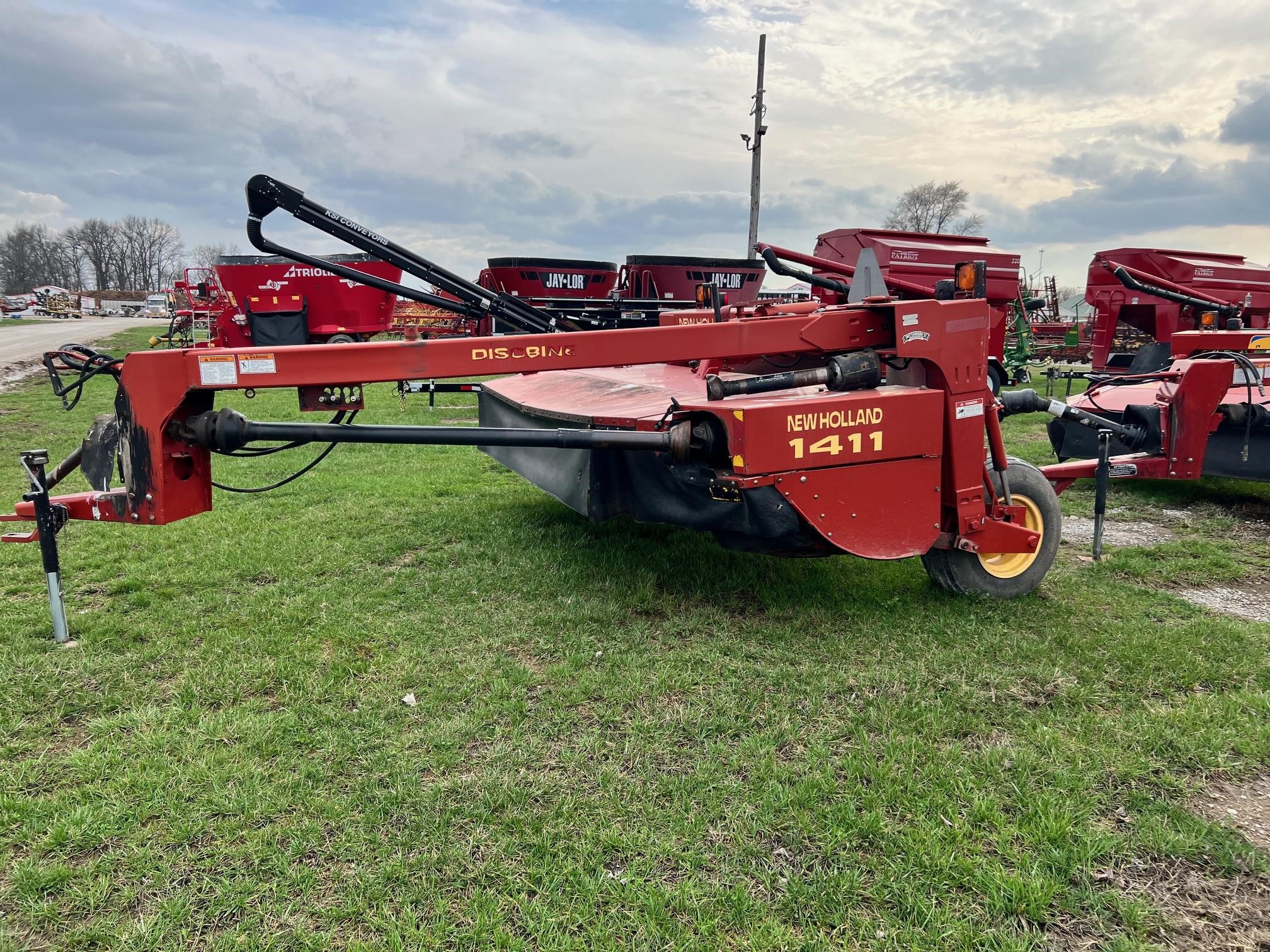New Holland 1411