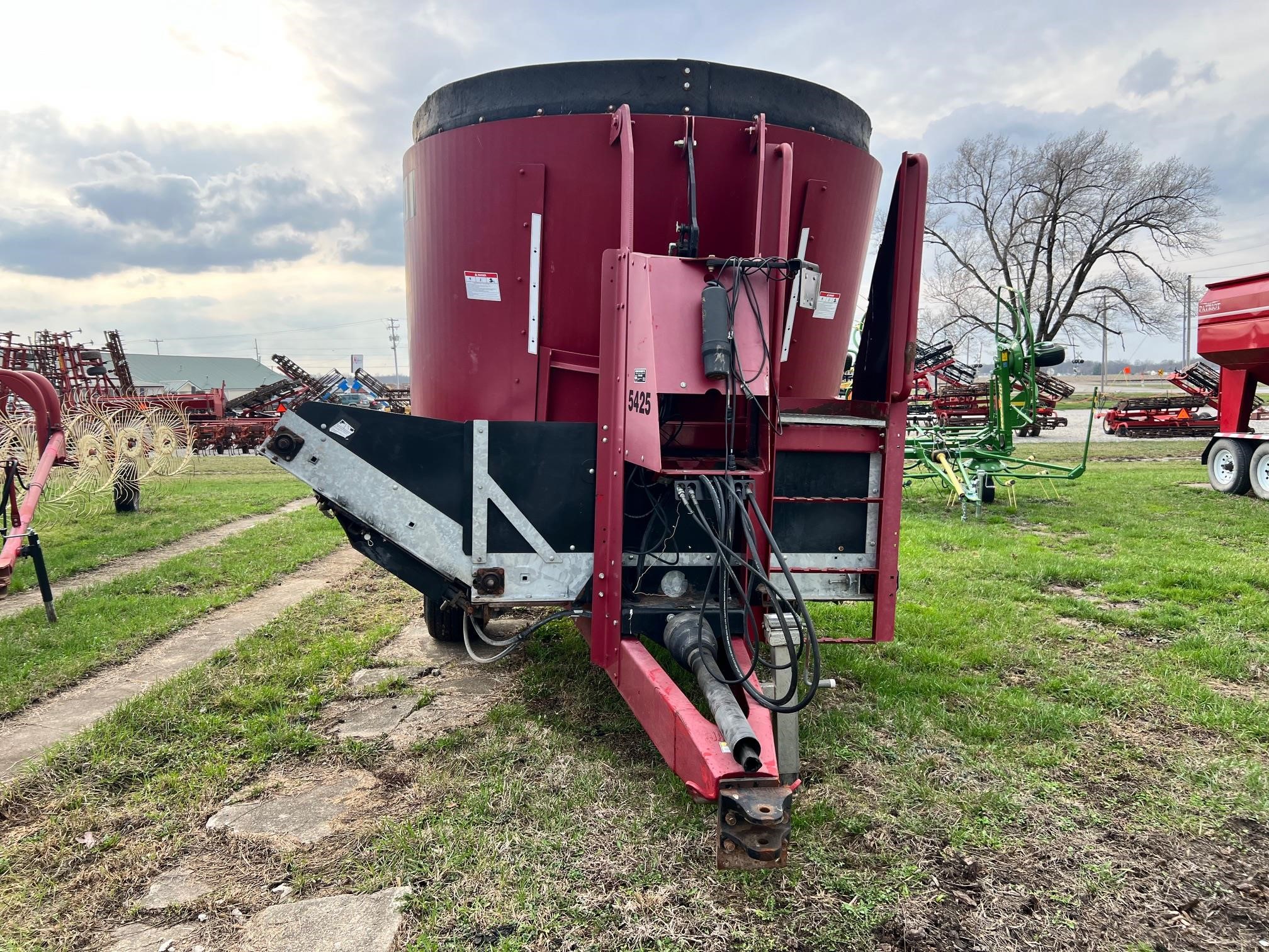 2017 Jaylor 5425
