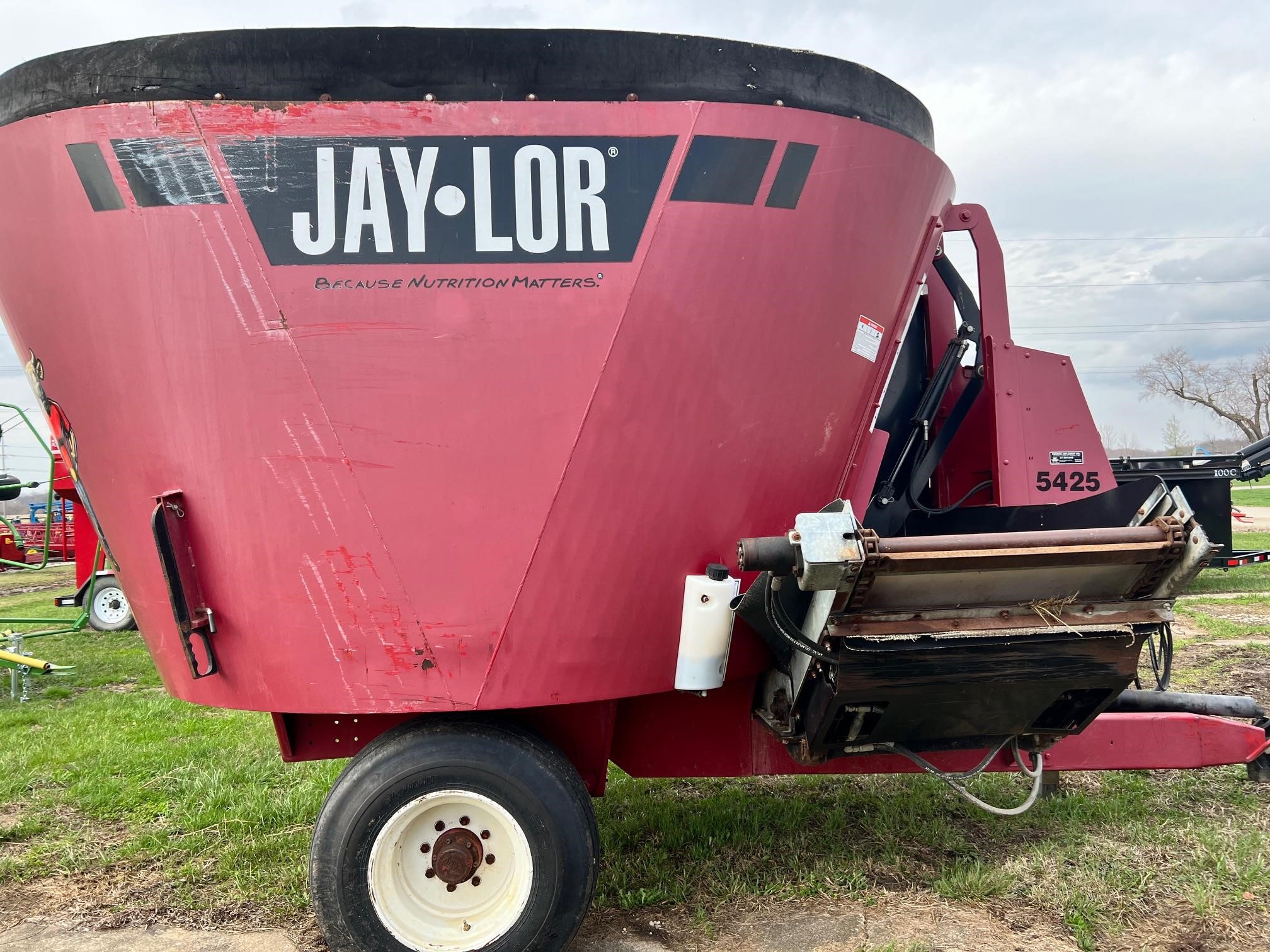 2017 Jaylor 5425