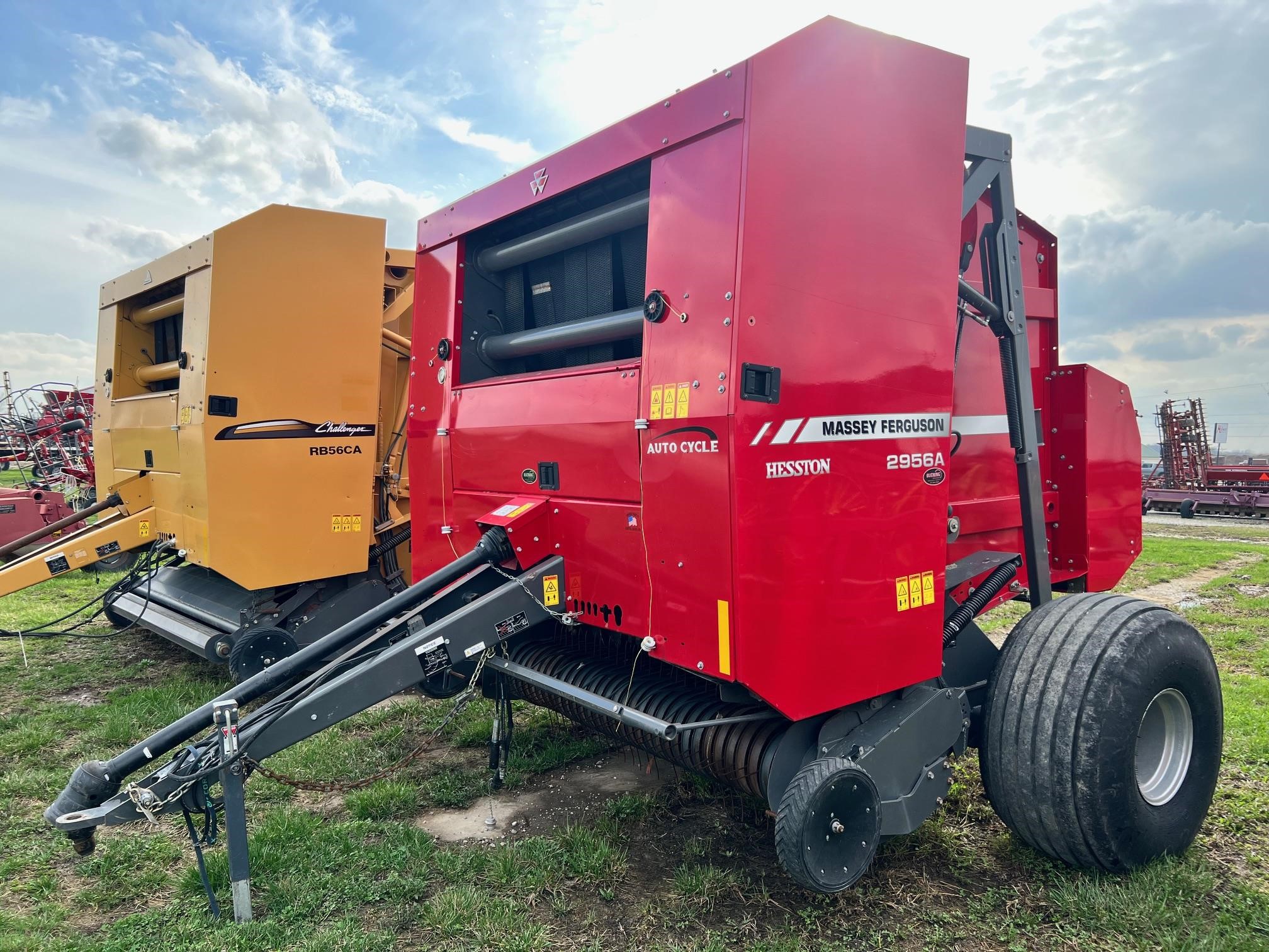 2022 Massey Ferguson 2956A