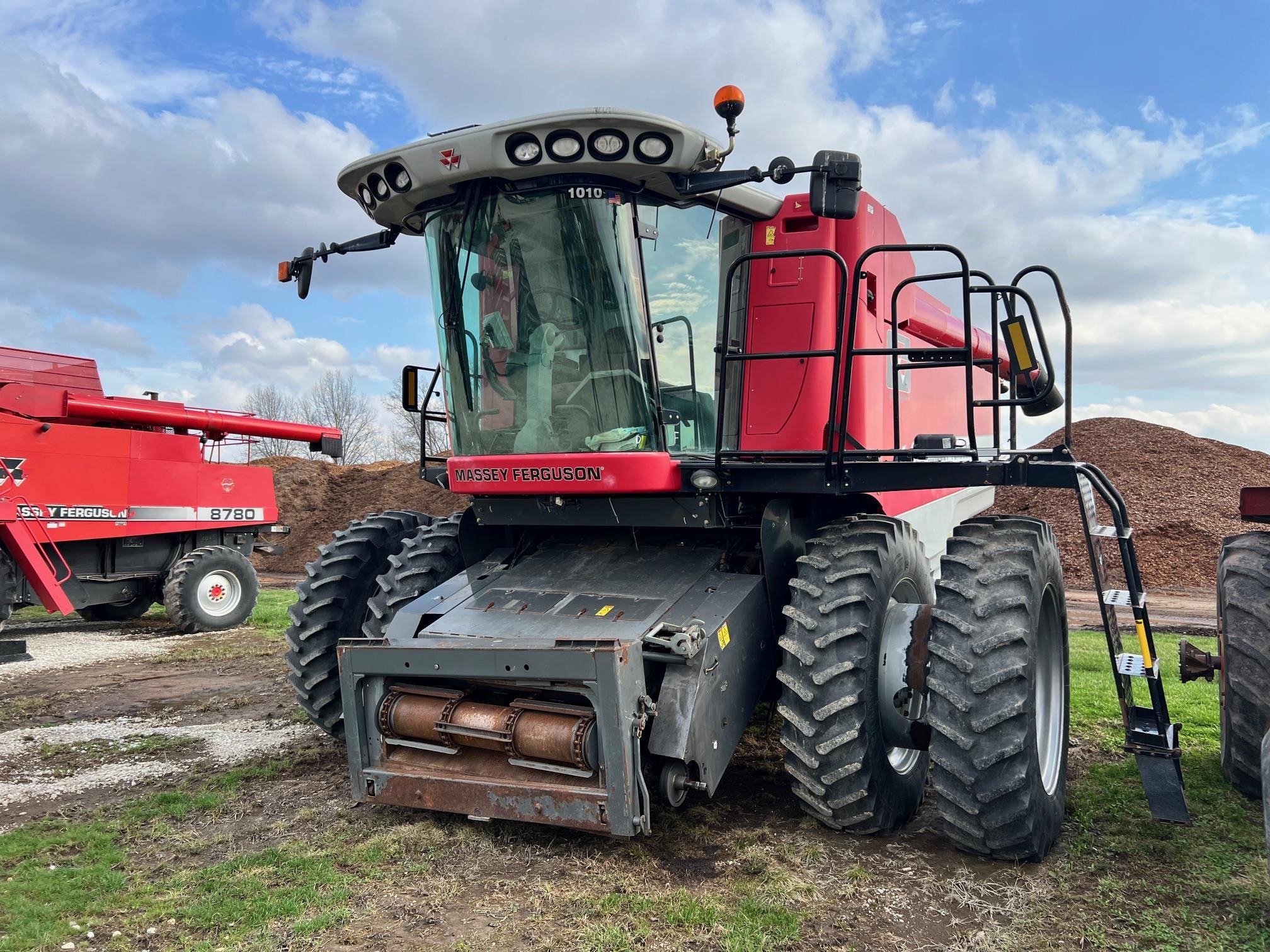 Massey Ferguson 9795