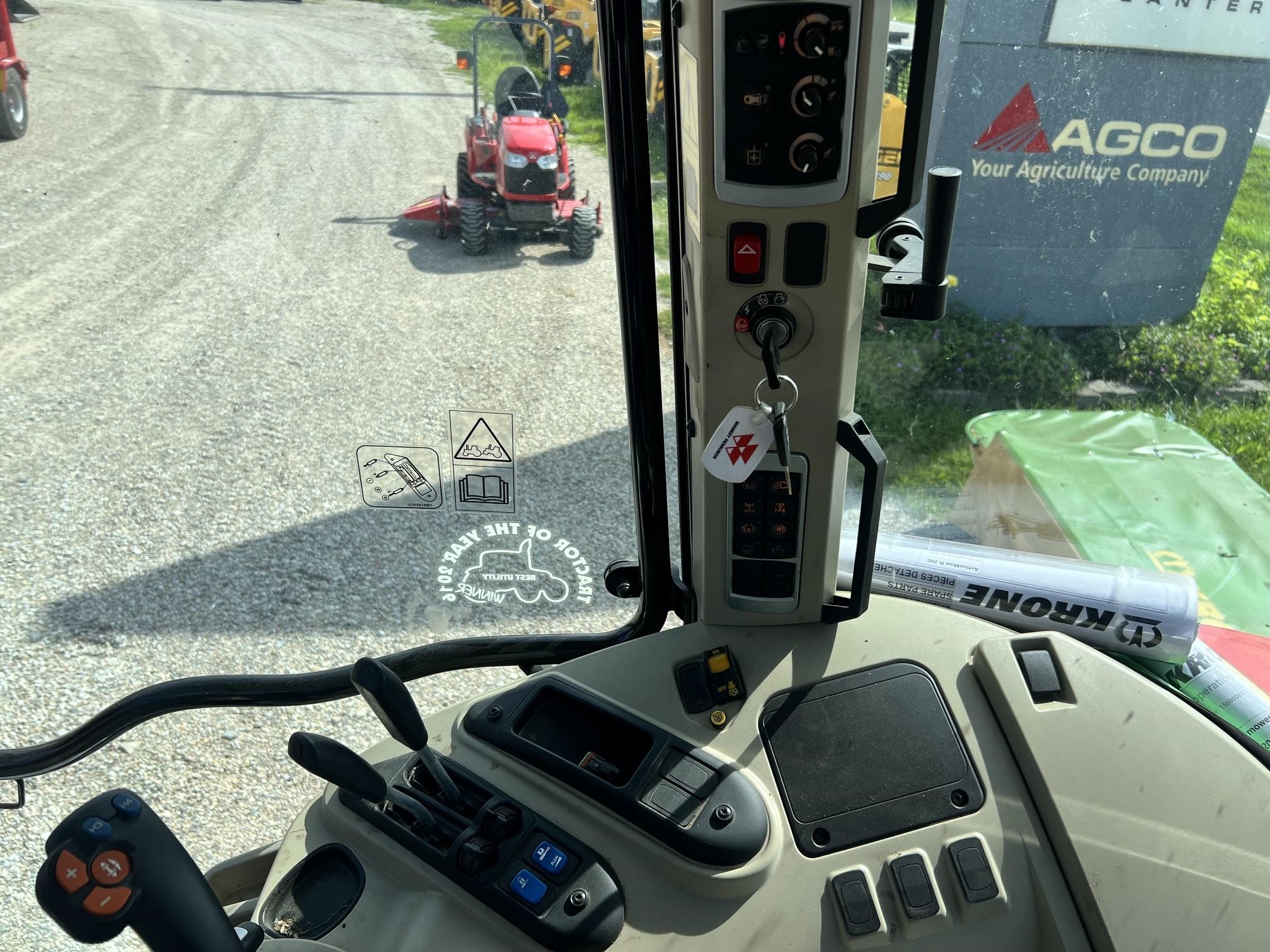 2017 Massey Ferguson 5713SL