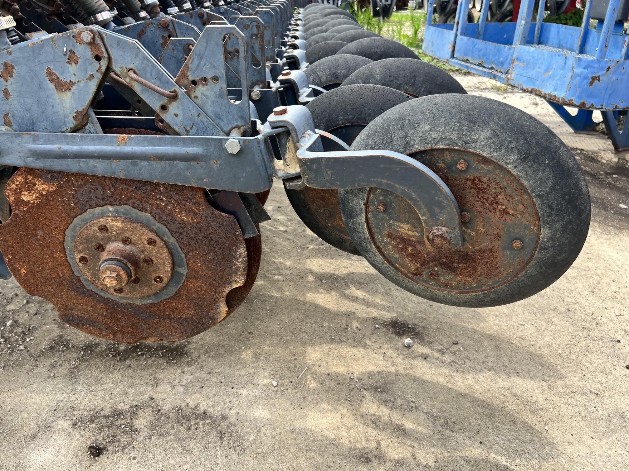Crust Buster 4615