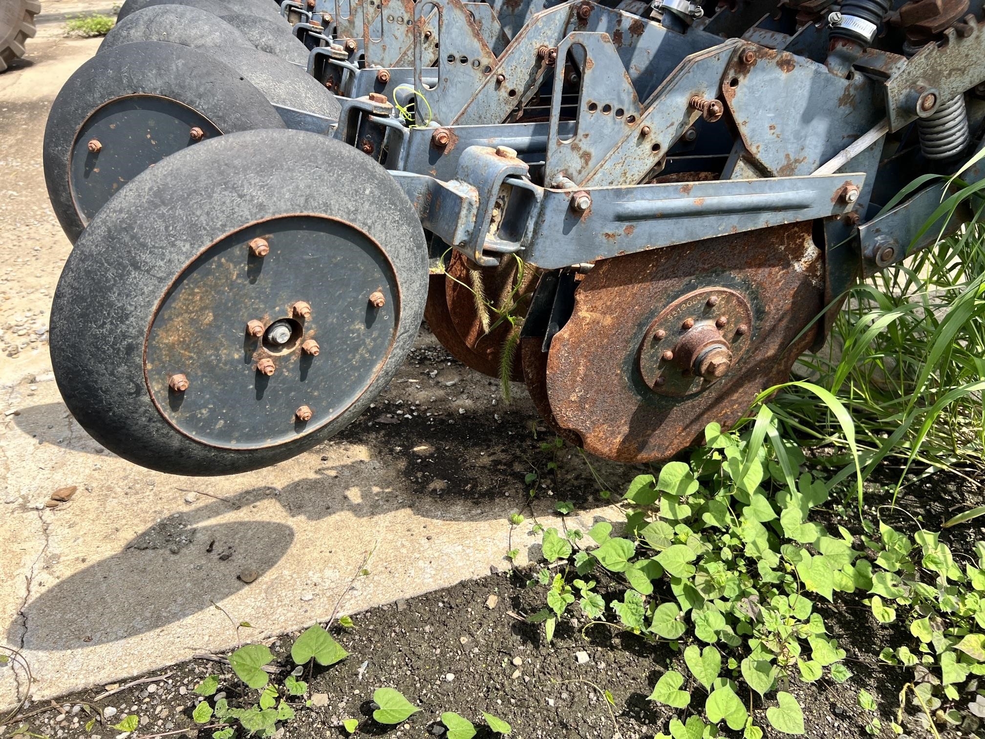 Crust Buster 4615