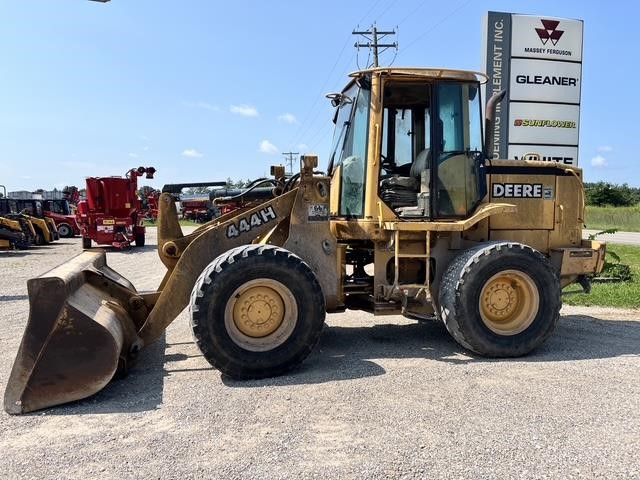 1999 Deere 444H